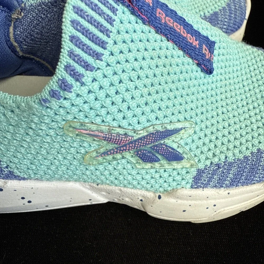 Reebok‎ Youth Mesh Shoes Water Shoes, Tennis Shoes, Size 6 4701